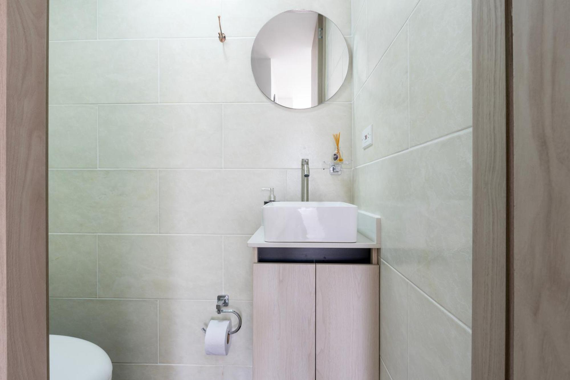 Mirador Del Laureles, Ac, Piscina, Parqueadero 701 Apartamento *
